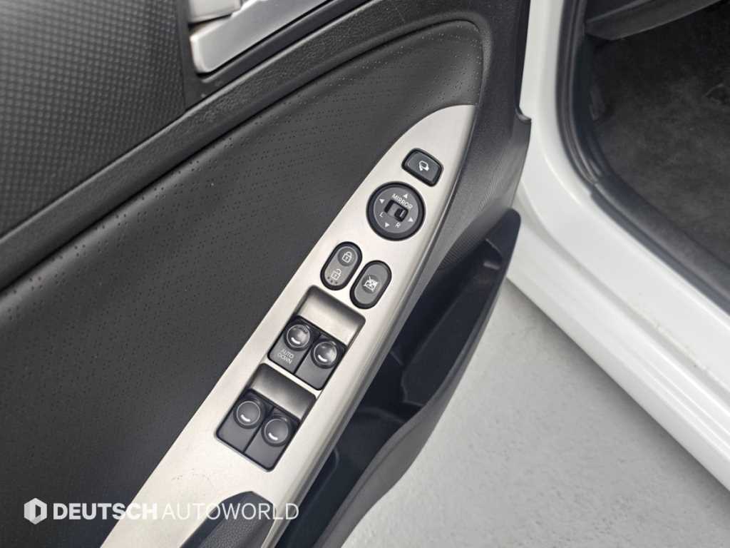 Hyundai Accent — photo 15