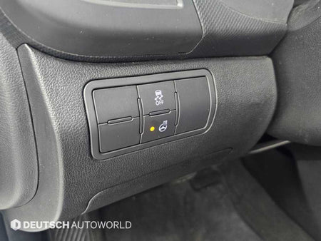 Hyundai Accent — photo 16