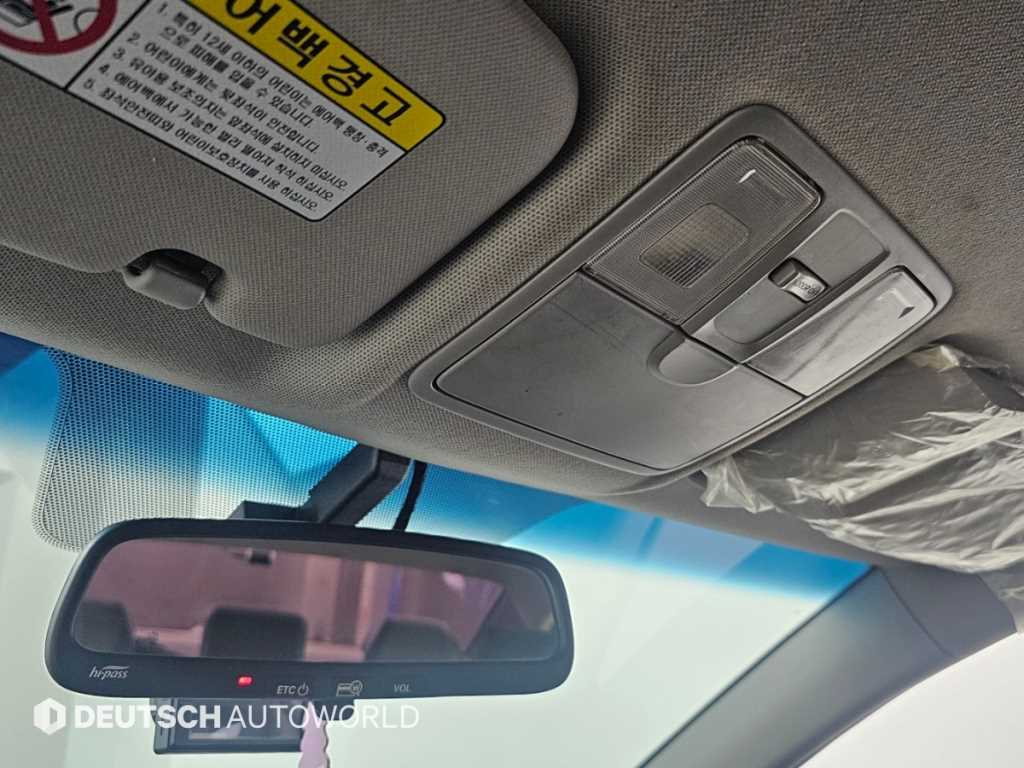Hyundai Accent — photo 18