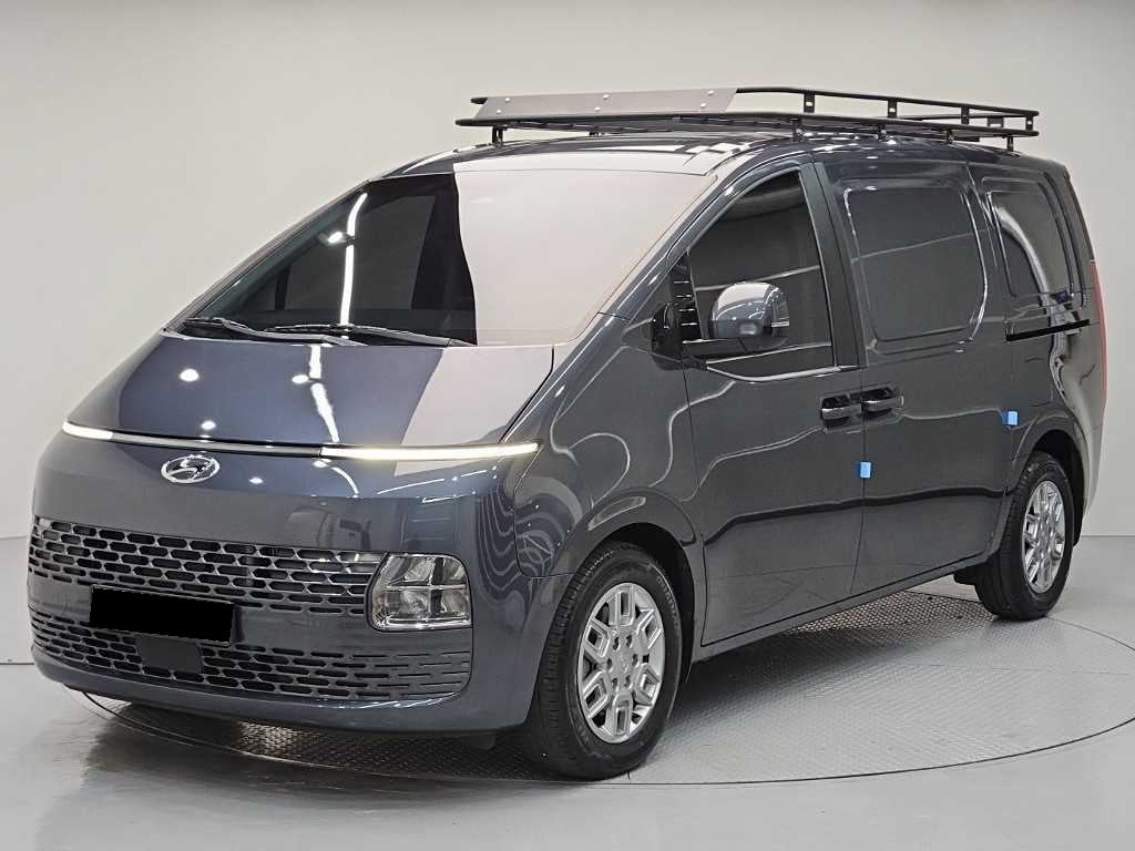 Hyundai Staria — photo 01