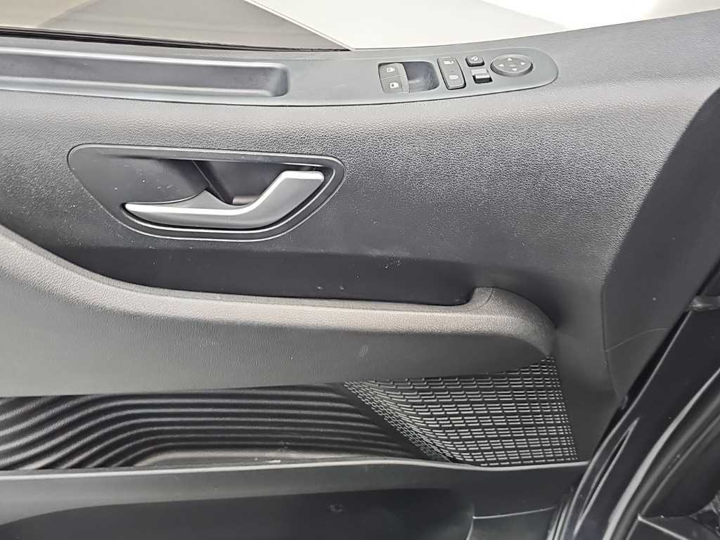 Hyundai Staria — photo 14