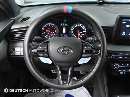 Hyundai Veloster — photo 13