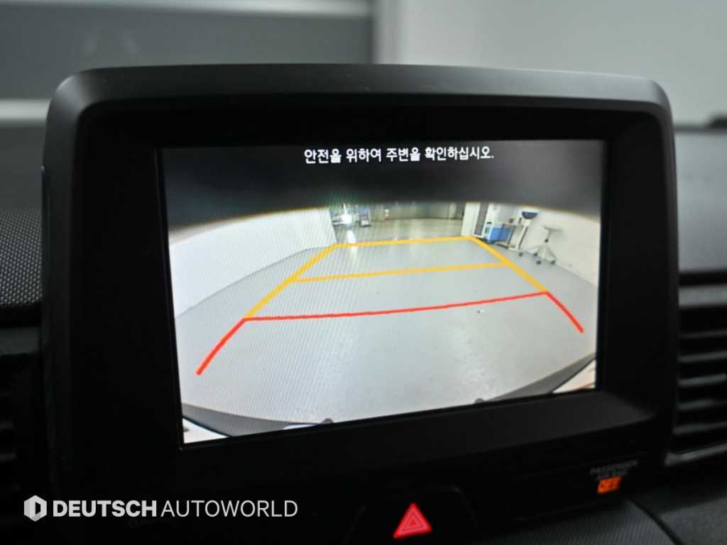Hyundai Veloster — photo 15