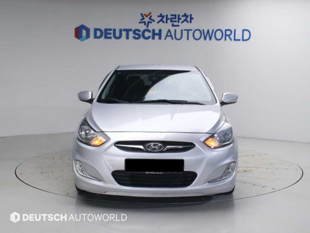 Hyundai Accent — photo 03