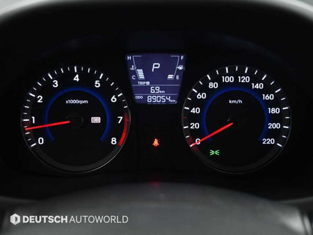 Hyundai Accent — photo 08
