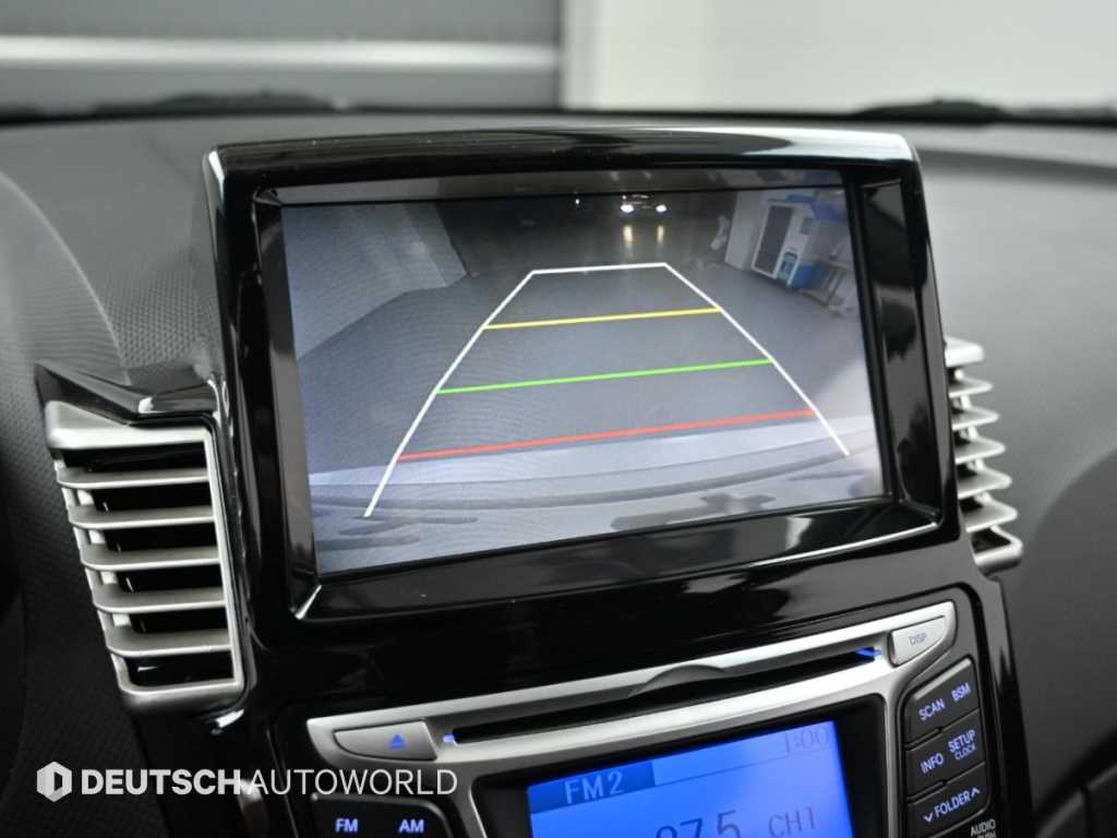 Hyundai Accent — photo 15