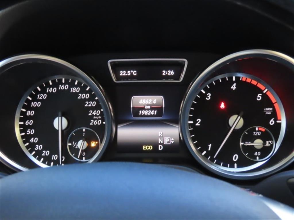 Mercedes-Benz M-class — photo 05