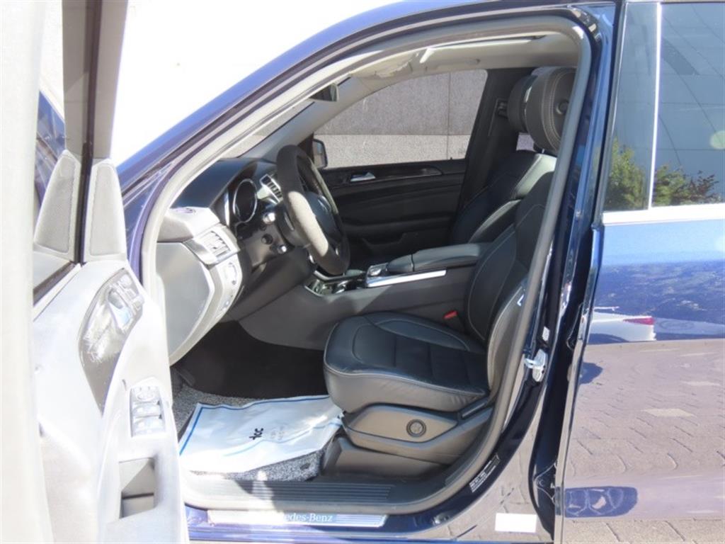 Mercedes-Benz M-class — photo 12