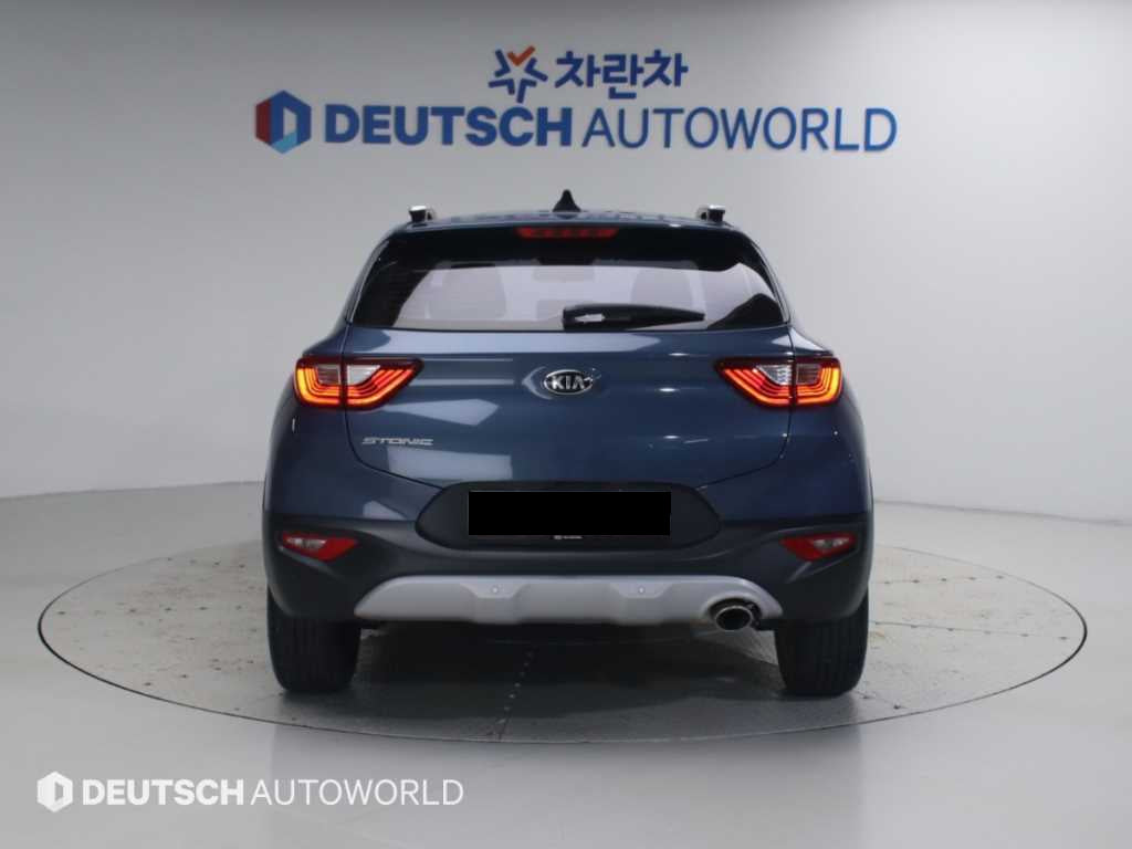 Kia Stonic — photo 04