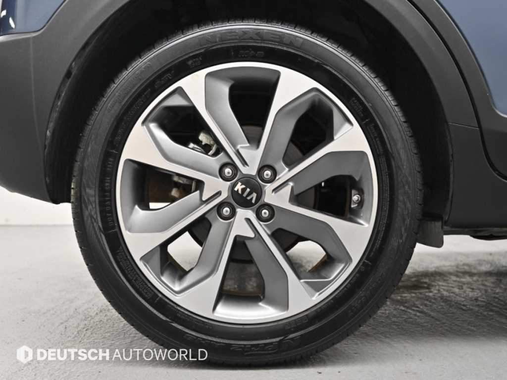 Kia Stonic — photo 05