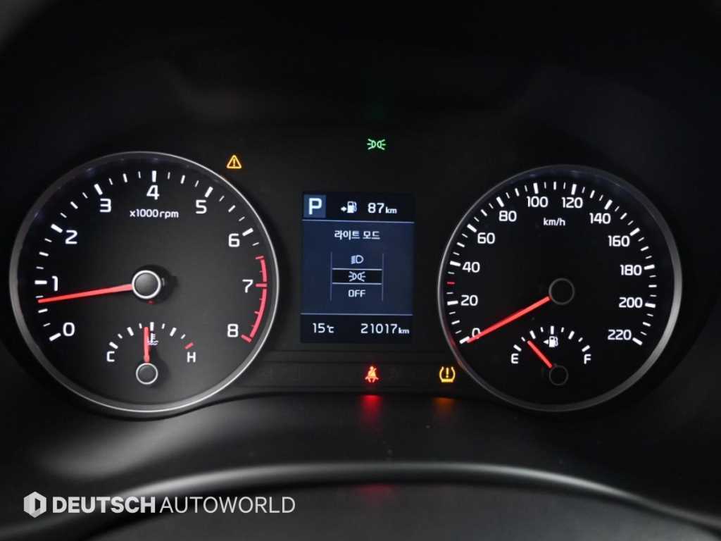 Kia Stonic — photo 08