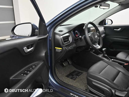 Kia Stonic — photo 11