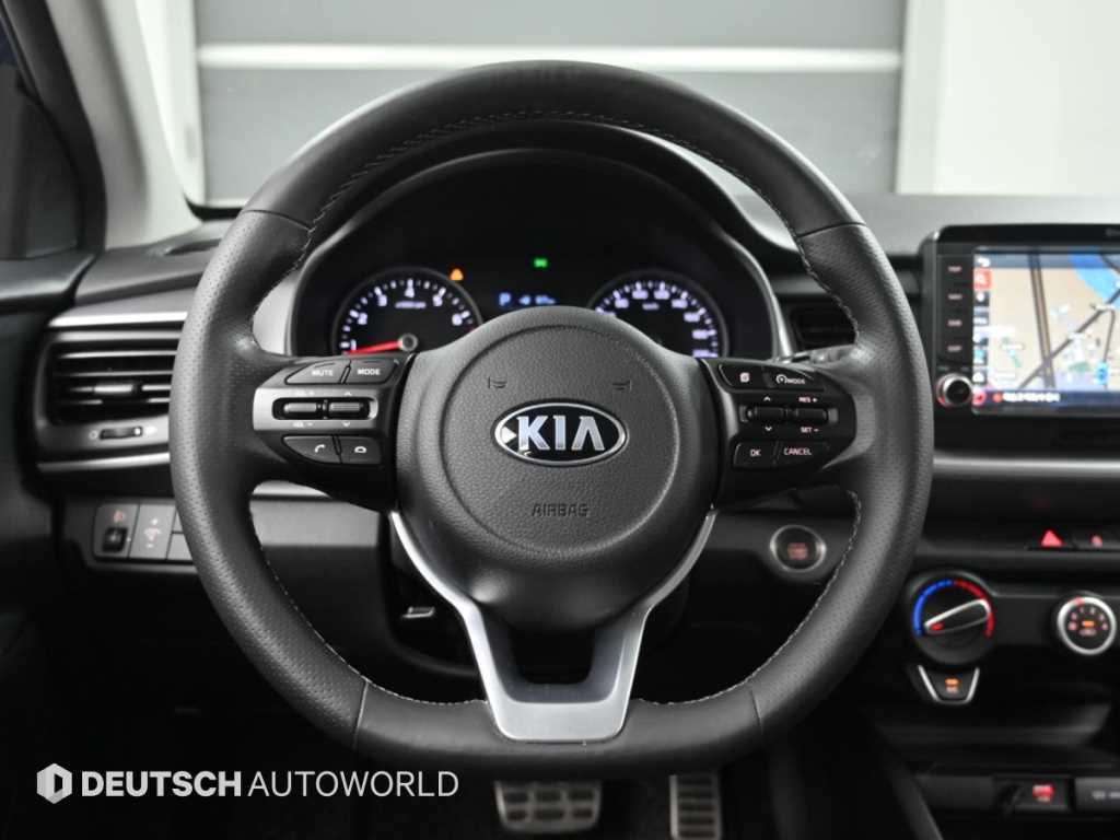 Kia Stonic — photo 13