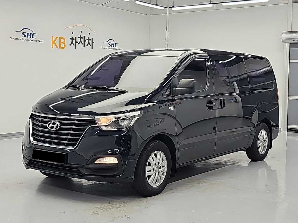 Hyundai Starex — photo 01