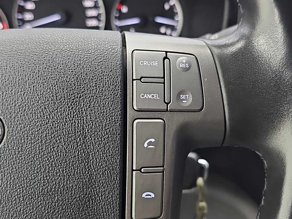 Hyundai Starex — photo 16