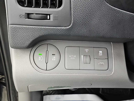 Hyundai Starex — photo 17