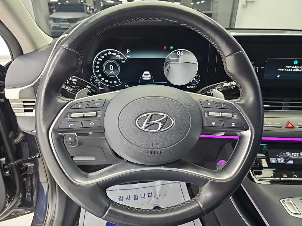 Hyundai Grandeur — photo 09