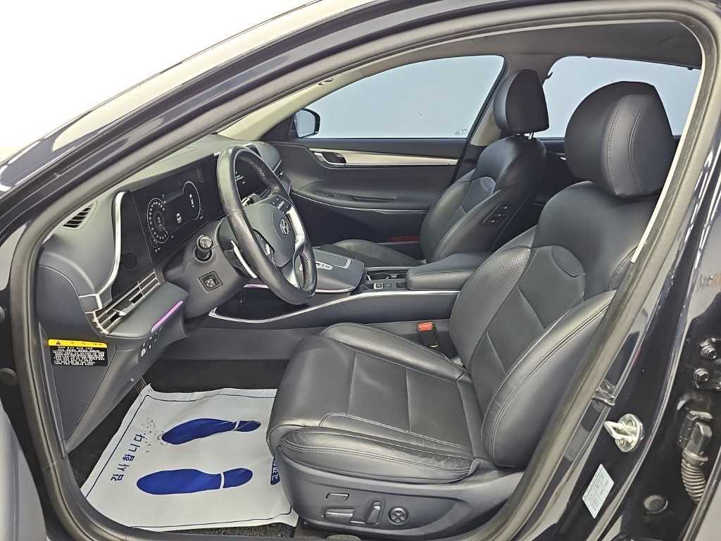 Hyundai Grandeur — photo 11