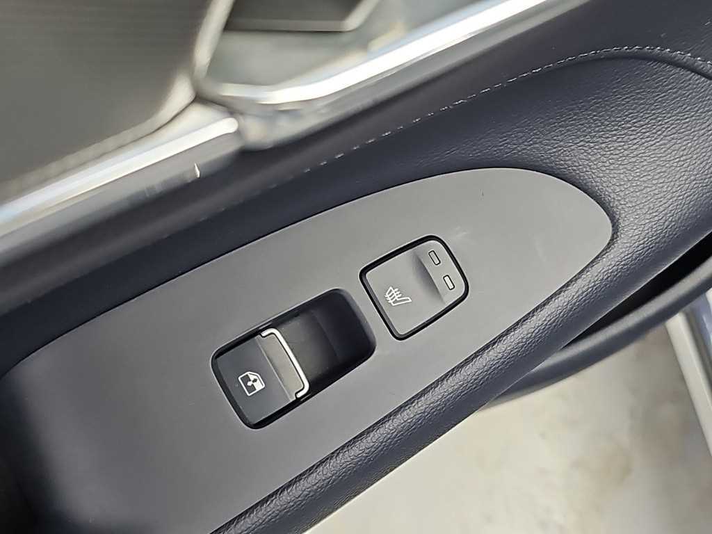 Hyundai Grandeur — photo 14