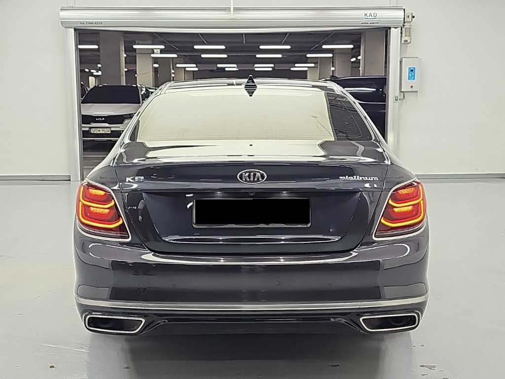 Kia K9 — photo 04