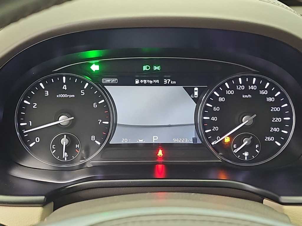 Kia K9 — photo 07