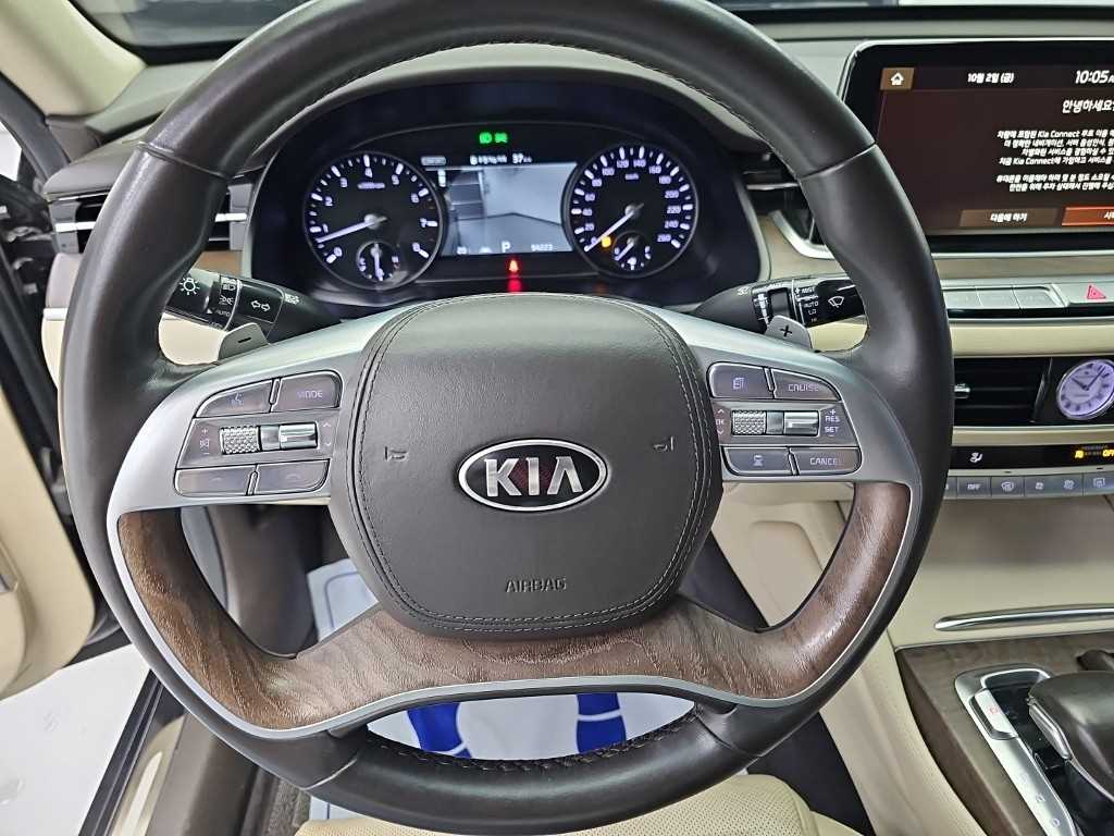 Kia K9 — photo 10