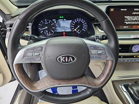 Kia K9 — photo 10