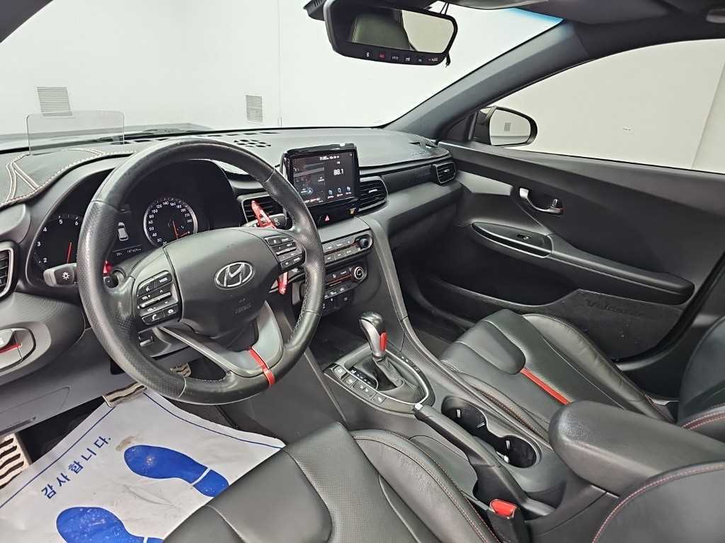Hyundai Veloster — photo 07