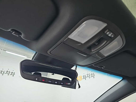 Hyundai Veloster — photo 16