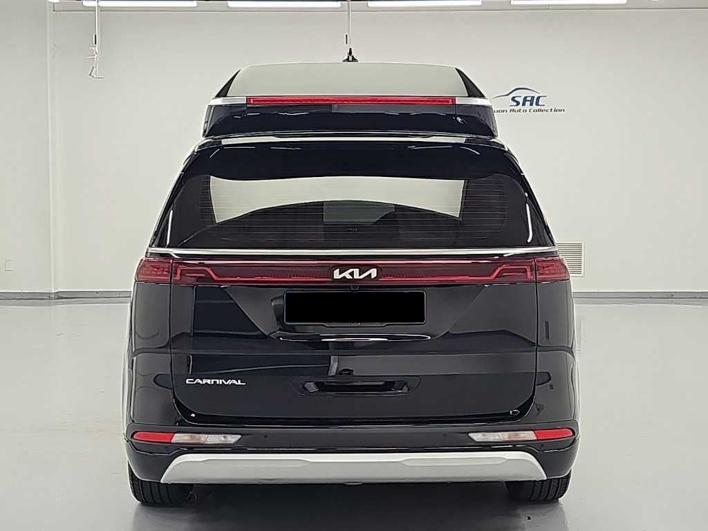 Kia Carnival — photo 03