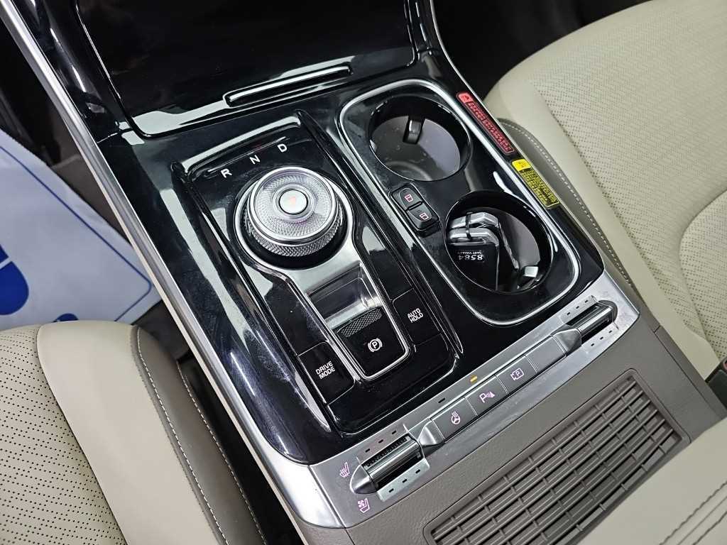Kia Carnival — photo 08