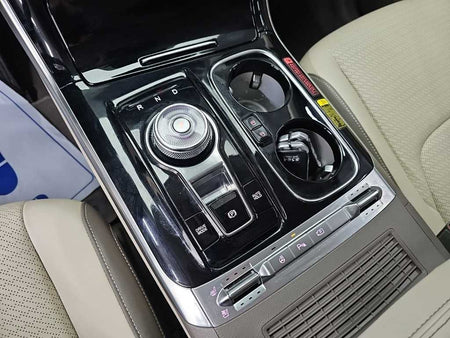 Kia Carnival — photo 08