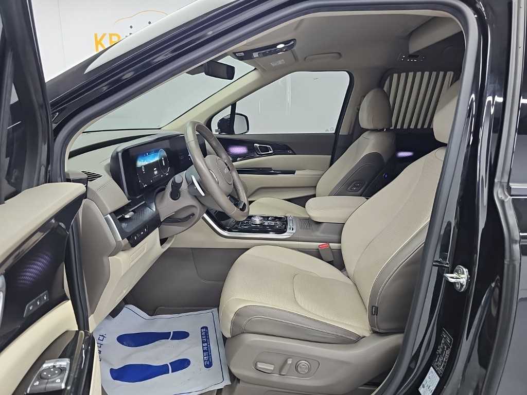 Kia Carnival — photo 11
