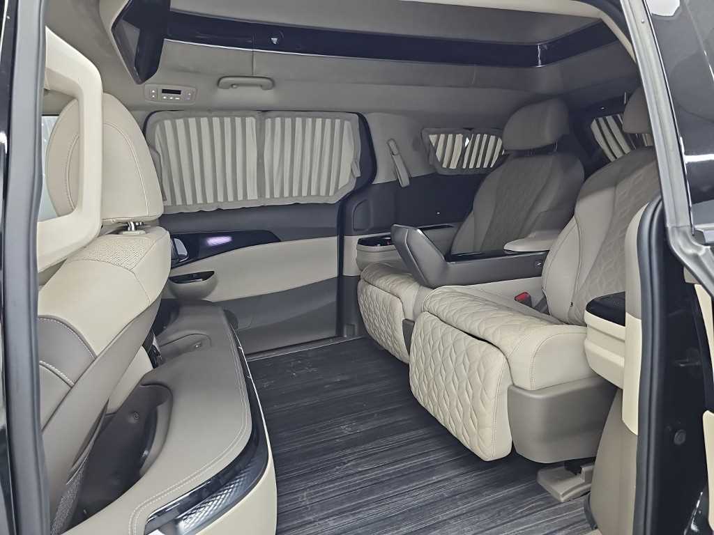 Kia Carnival — photo 12