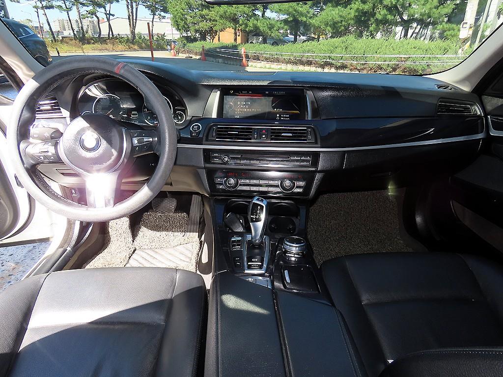 BMW 5-Series — photo 07