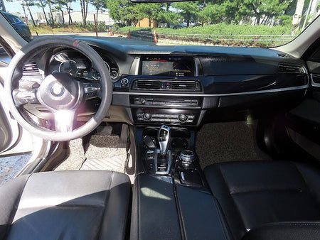 BMW 5-Series — photo 07