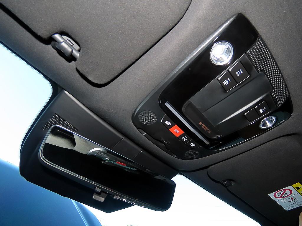 Kia Sorento — photo 15