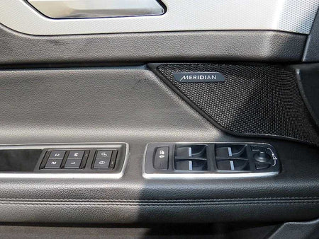 Jaguar XF — photo 13