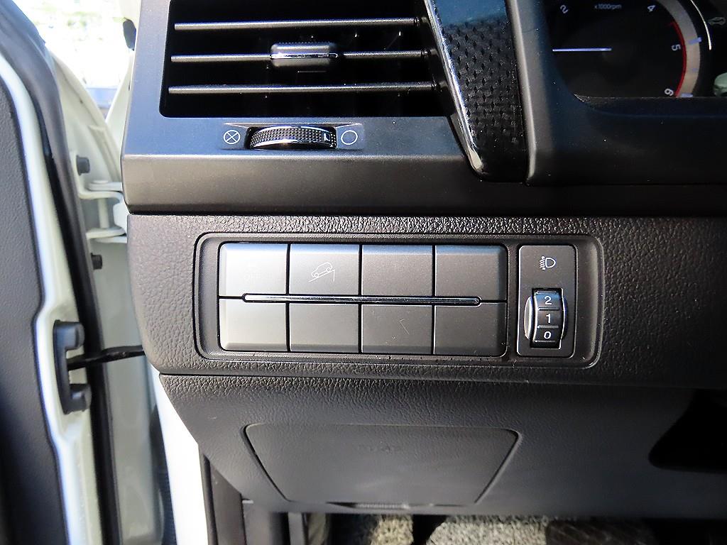 KGM Rexton — photo 12