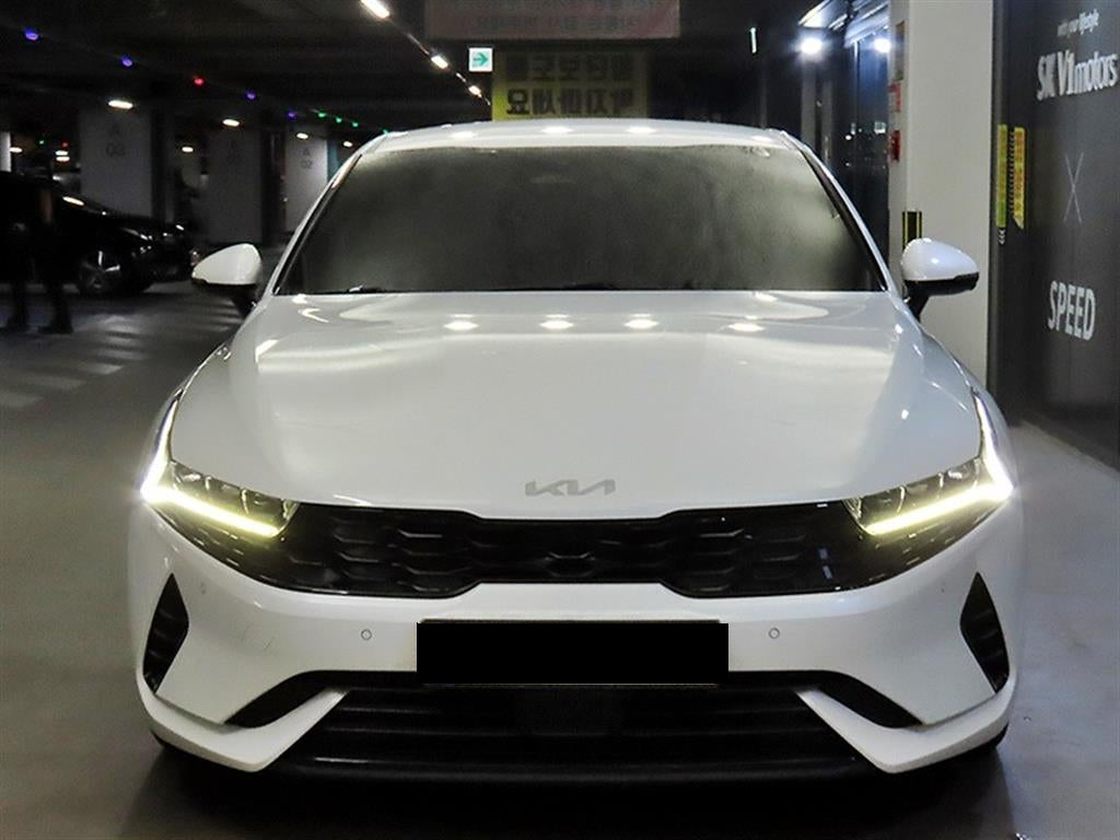 Kia K5 — photo 02