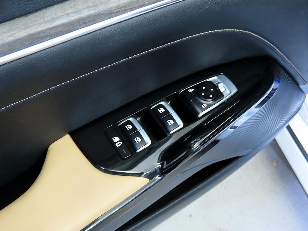 Kia K5 — photo 13