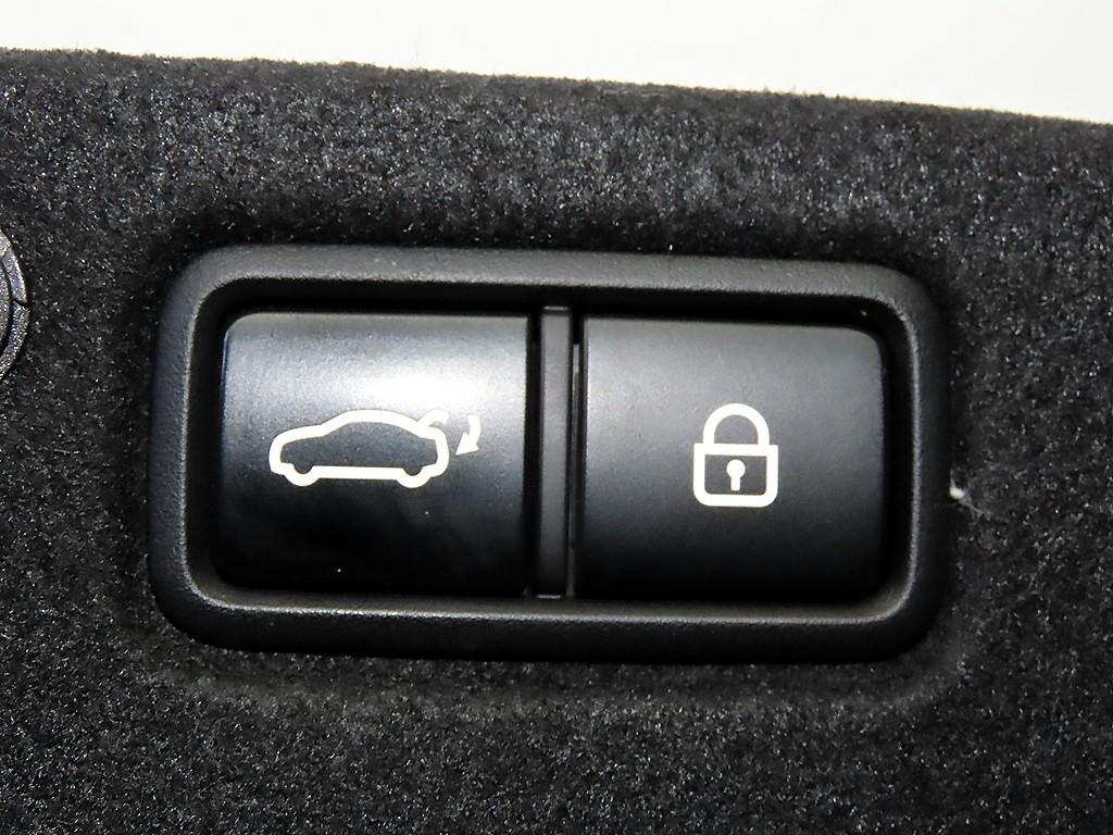 Hyundai Grandeur — photo 16