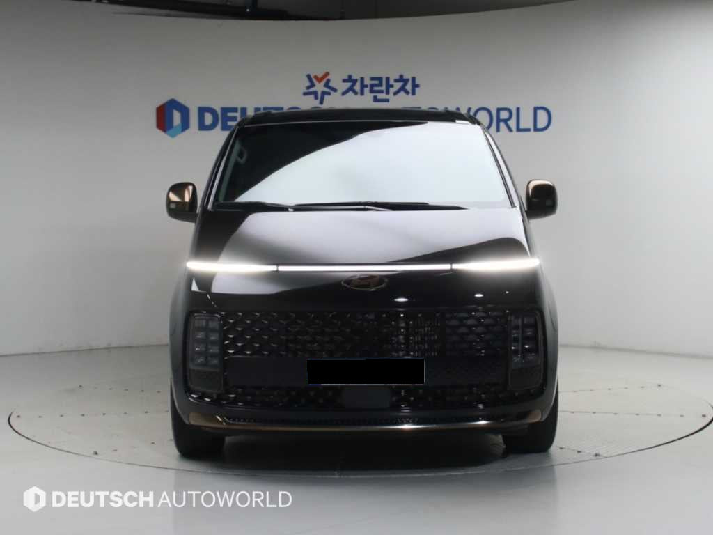 Hyundai Staria — photo 03