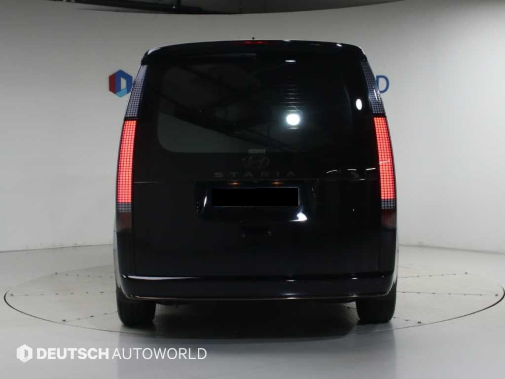 Hyundai Staria — photo 04
