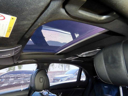 Mercedes-Benz S-Class — photo 16