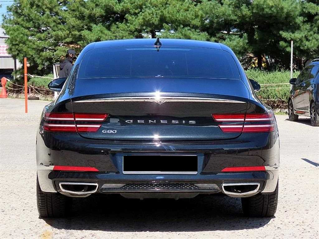 Genesis G80 — photo 04