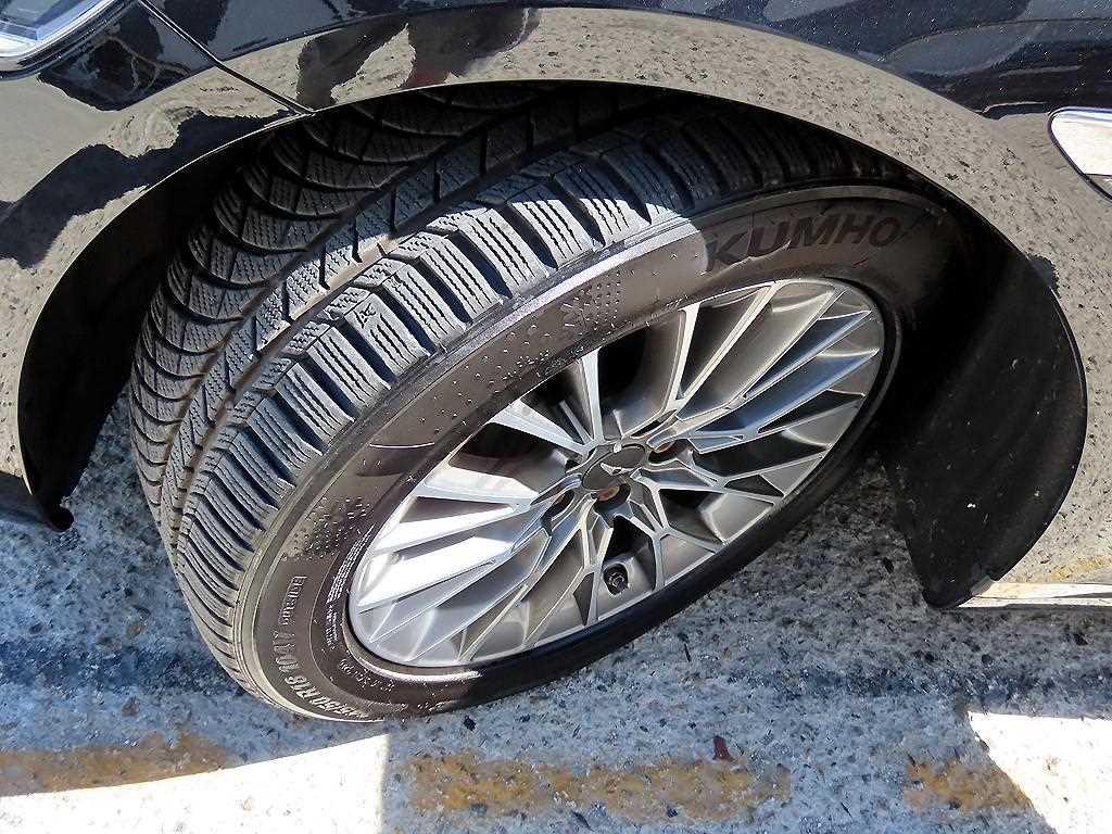 Genesis G80 — photo 20