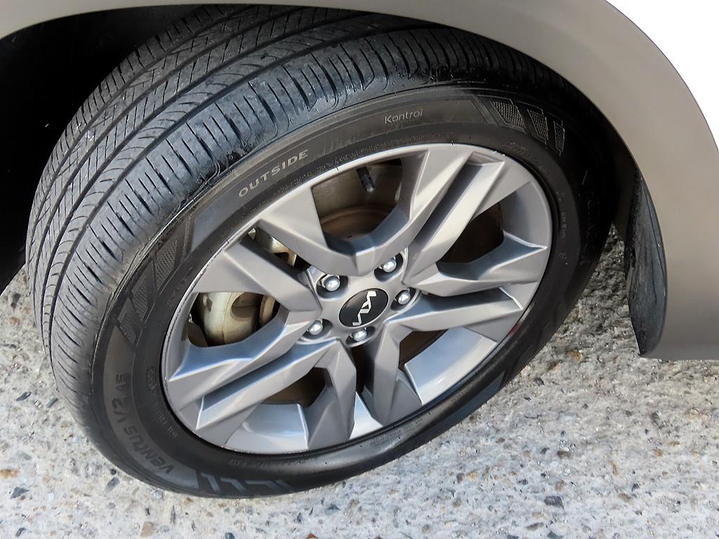Kia Seltos — photo 19