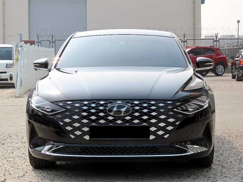 Hyundai Grandeur — photo 01