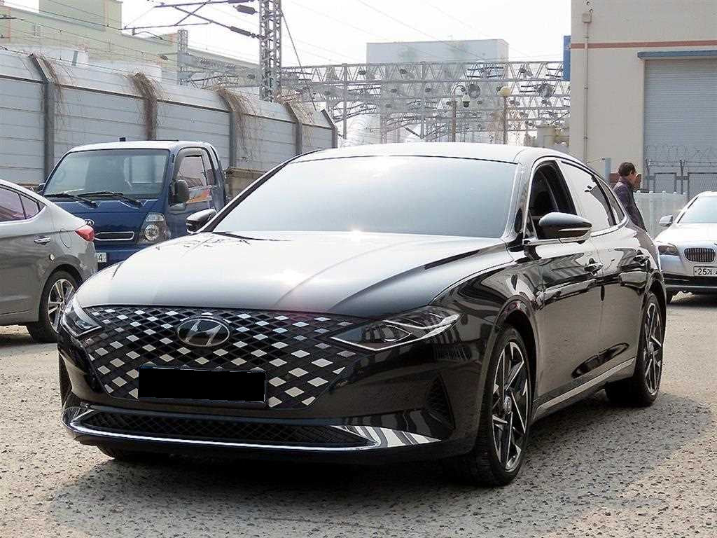 Hyundai Grandeur — photo 02